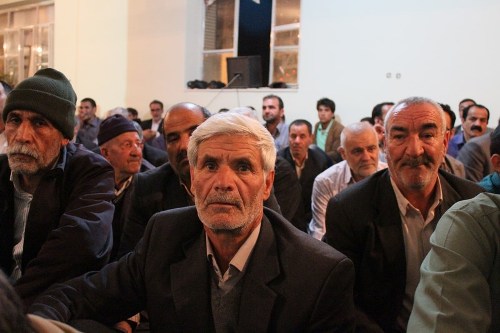 پدر شهید مدافع حرم از محمد حسن آصفری حمایت کرد پدر شهید مدافع حرم از محمد حسن آصفری حمایت کرد