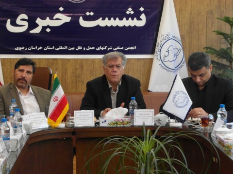 سرگردانی صنعت حمل و نقل و ترانزیت کالا با دستورالعمل&zwnj;های 16 نهاد کشور / 150 دلار هزینه ورود هر خودرو به افغانستان