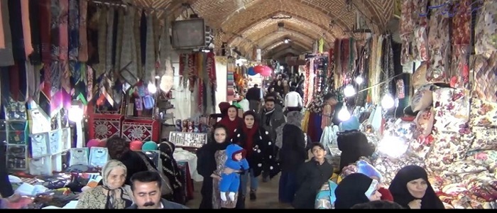 معرفی آثار تاریخی و جاذبه های گردشگری استان کردستان/بازار سنندج، دریاچه زریوار مریوان، مجموعه تفریحی پارک آبیدر سنندج، دریاچه پشت سد قشلاق سنندج معرفی آثار تاریخی و جاذبه های گردشگری استان کردستان/بازار سنندج، دریاچه زریوار مریوان، مجموعه تفریحی پارک آبیدر سنندج، دریاچه پشت سد قشلاق سنندج