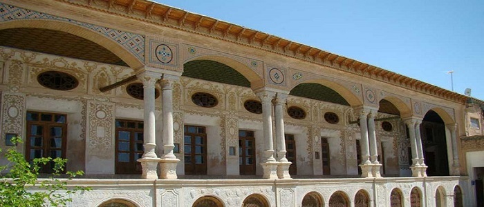 معرفی آثار تاریخی و جاذبه های گردشگری استان چهارمحال و بختیاری/قلعه چالشتر، پل تاریخی زمان خان، مسجد اتابکان، مسجد جامع شهرکرد معرفی آثار تاریخی و جاذبه های گردشگری استان چهارمحال و بختیاری/قلعه چالشتر، پل تاریخی زمان خان، مسجد اتابکان، مسجد جامع شهرکرد