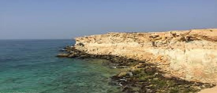 معرفی آثار تاریخی و جاذبه های گردشگری استان بوشهر/بازار سنتی بوشهر، کوه نمکی جاشک، خلیج نایبند، آب انبار قوام معرفی آثار تاریخی و جاذبه های گردشگری استان بوشهر/بازار سنتی بوشهر، کوه نمکی جاشک، خلیج نایبند، آب انبار قوام