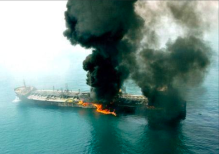 آیا جان بولتون می خواهد از ماجرای فجیره, حادثه خلیج تونکین را احیاء کند!؟ / خبر حمله به کشتی ها چگونه منجر به فاجعه ویتنام شد!؟ آیا جان بولتون می خواهد از ماجرای فجیره, حادثه خلیج تونکین را احیاء کند!؟ / خبر حمله به کشتی ها چگونه منجر به فاجعه ویتنام شد!؟