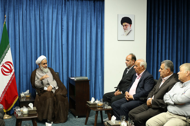 ذکر و تقوا از اهداف اصلی نماز و حج است: ذکر و تقوا از اهداف اصلی نماز و حج است: