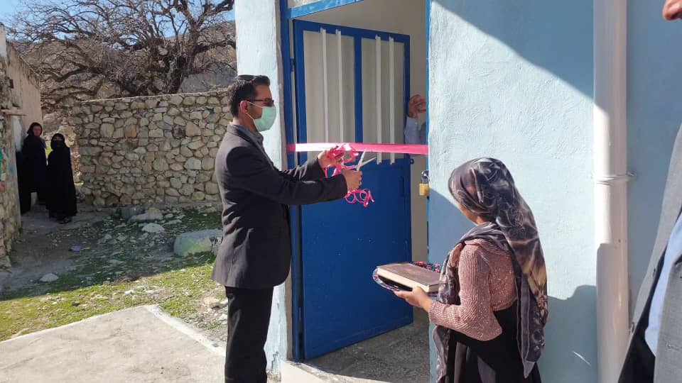 یک کار جهادی ناب در روستای محروم از امکانات توسط معلمان جوان لنده+تصاویر یک کار جهادی ناب در روستای محروم از امکانات توسط معلمان جوان لنده+تصاویر