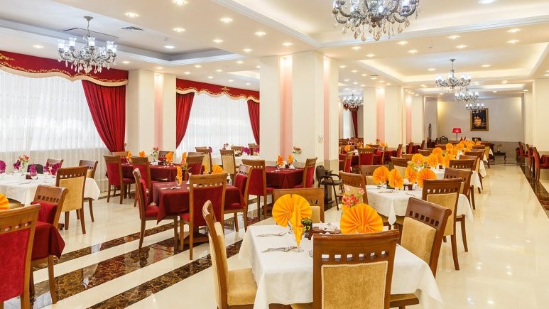 معرفی هتل پارسیس مشهد (۵ ستاره) رستوران و کافی شاپ هتل پارسیس مشهد