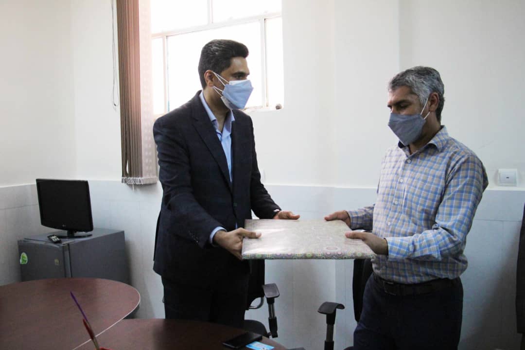 کارگران نیروی مولد اقتصاد کشور هستند کارگران نیروی مولد اقتصاد کشور هستند