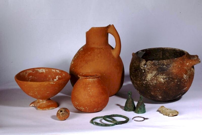 آثار کشف شده محوطه باستانی مرسین مهدیشهر مستندنگاری شد آثار کشف شده محوطه باستانی مرسین مهدیشهر مستندنگاری شد