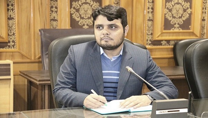 لزوم تهیه سبد سهام توسط مردم/ بورس تا پایان سال جاری حداکثر به یک میلیون و ۸۰۰ هزار واحد میرسد