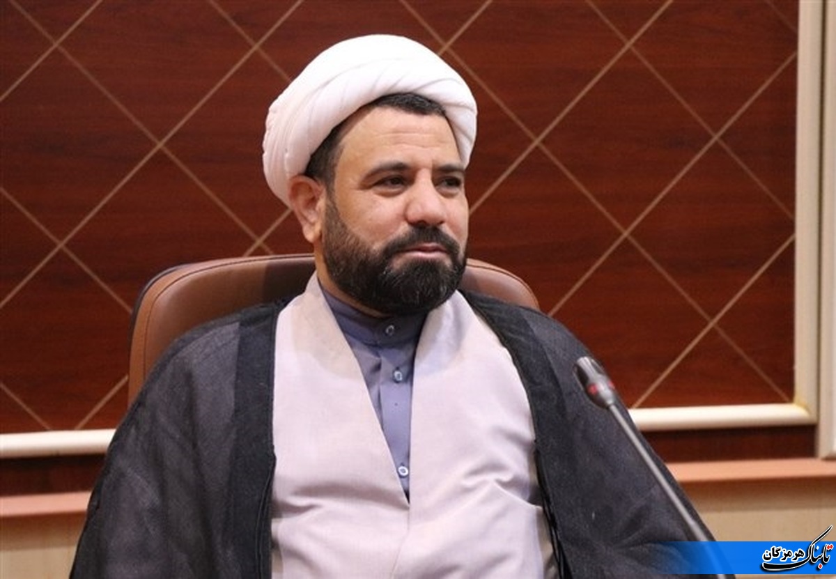 غیرقانونی خواندن نصب المان و زیباسازی شهر جای تعجب دارد !