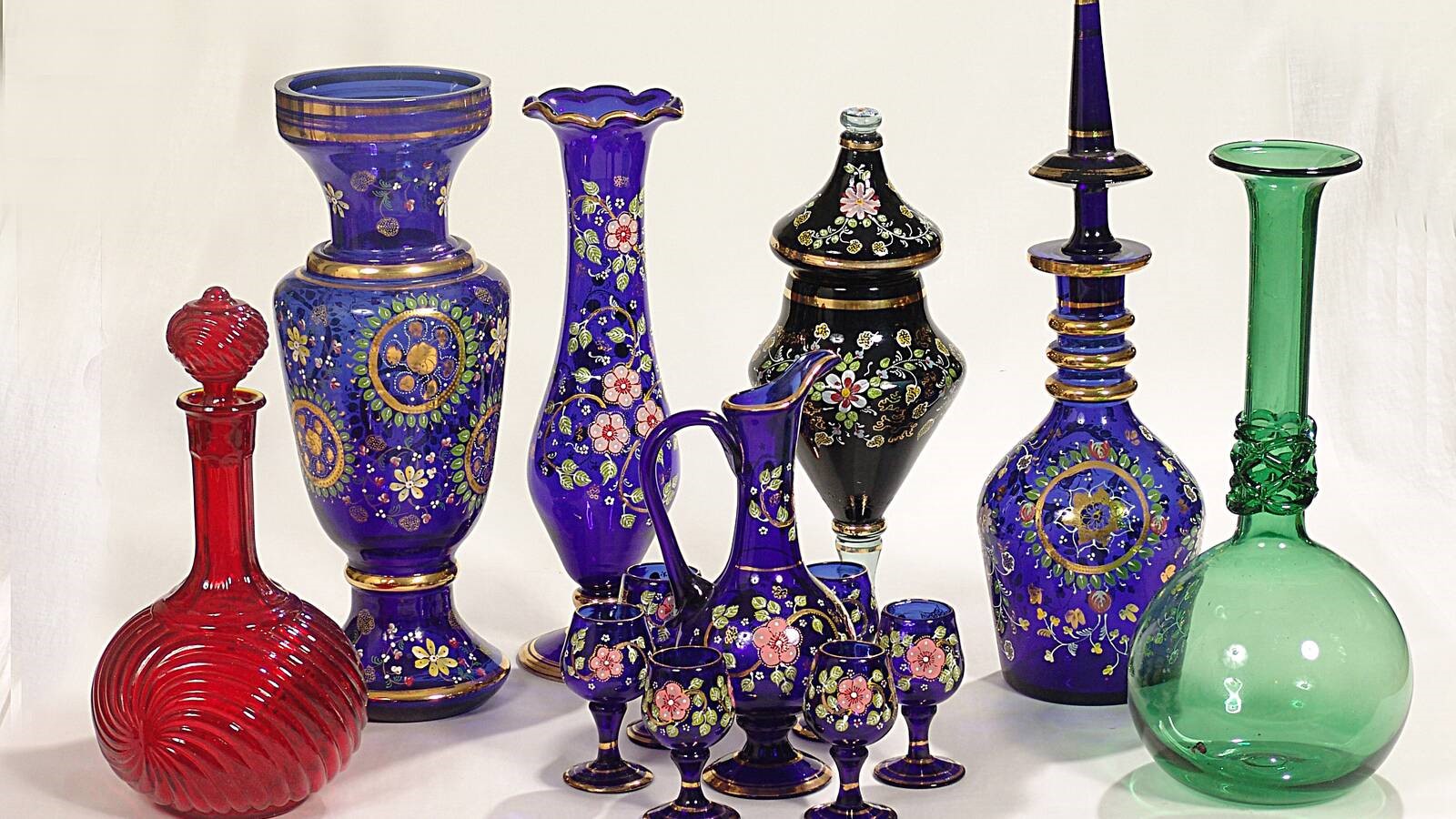 نگاهی بر سوغاتی های تهران نگاهی بر سوغاتی های تهران