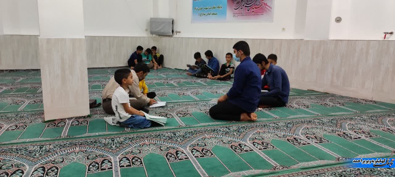 تجلیل از فعالان قرآنی در لنده+تصاویر