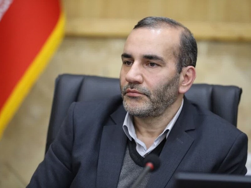 باید روابط‌عمومی‌ها در زمینه‌های علمی آموزش ببینند