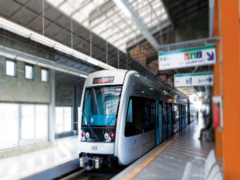 پیشروی ٢ و نیم کیلومتری ریل گذاری خط قطار شهری کرمانشاه پیشروی ٢ و نیم کیلومتری ریل گذاری خط قطار شهری کرمانشاه