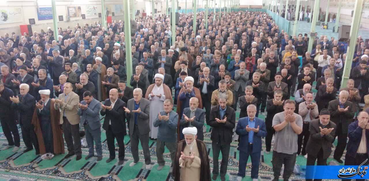 با تقویت تولید داخلی و مشارکت مردم می&zwnj;توان مشکل اقتصادی کشور را حل کرد