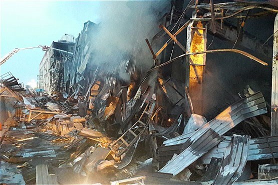 حریق گسترده در شرکت تولیدی در شهر صنعتی لیا قزوین حریق گسترده در شرکت تولیدی در شهر صنعتی لیا قزوین