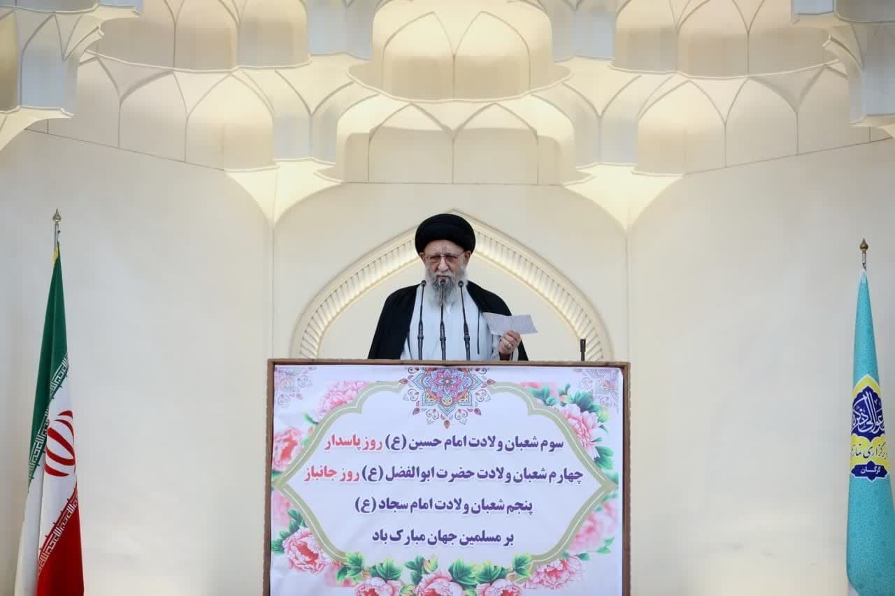 مسئولان باید با تلاش و تدبیر بیشتر برای مشکلات مردم گام بردارند مسئولان باید با تلاش و تدبیر بیشتر برای مشکلات مردم گام بردارند