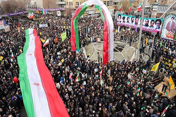 تشریح برنامههای راهپیمایی یوم الله ۲۲ بهمن در تبریز/ سخنرانی رئیس بنیاد شهید و امور ایثارگران در جشن انقلاب