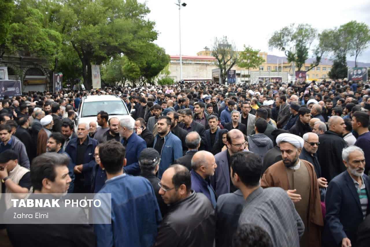 تصاویر / تشییع باشکوه شهدای خدمت در تبریز تصاویر / تشییع باشکوه شهدای خدمت در تبریز