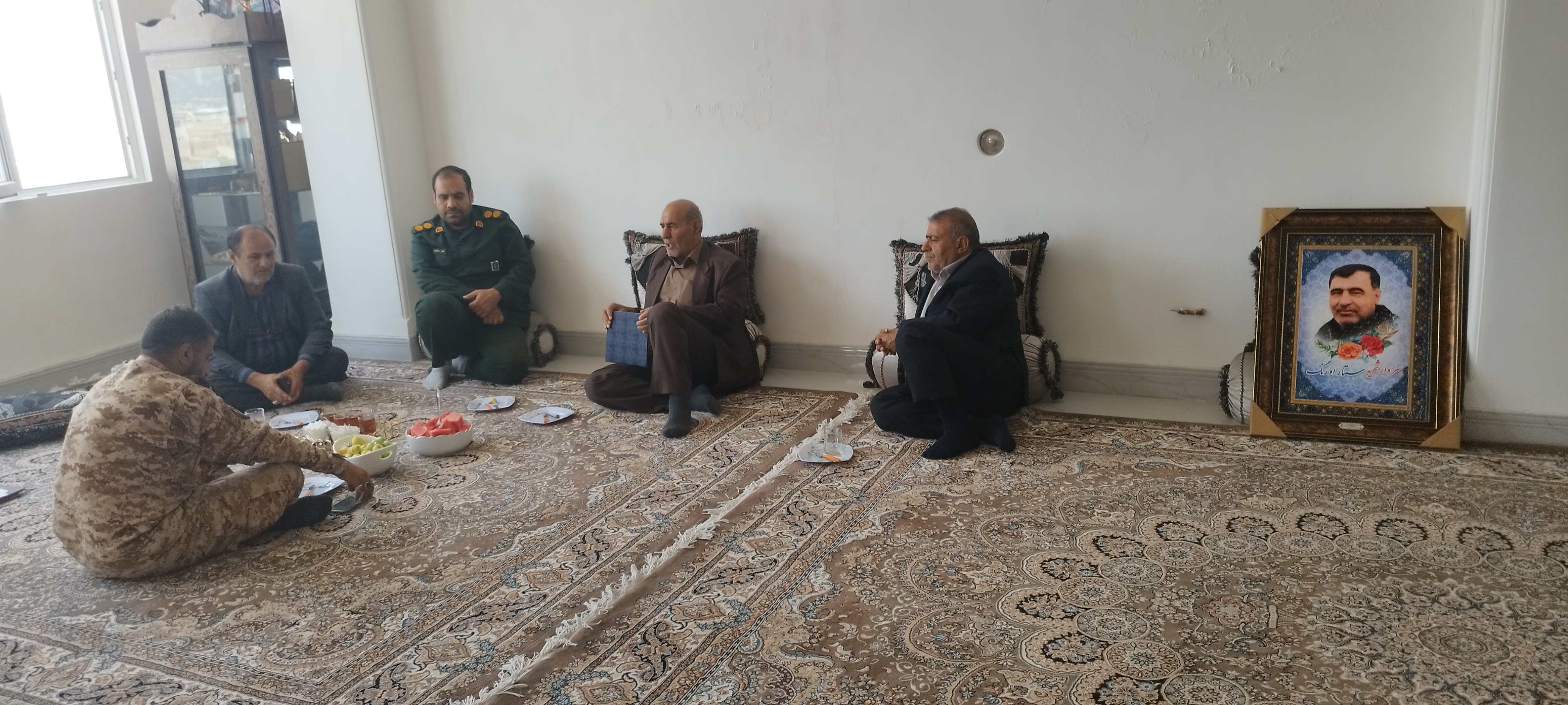 دیدار و تجلیل مسئول معاونت آموزش سپاه فتح استان(ک.ب)از خانواده های شهدا دیدار و تجلیل مسئول معاونت آموزش سپاه فتح استان(ک.ب)از خانواده های شهدا