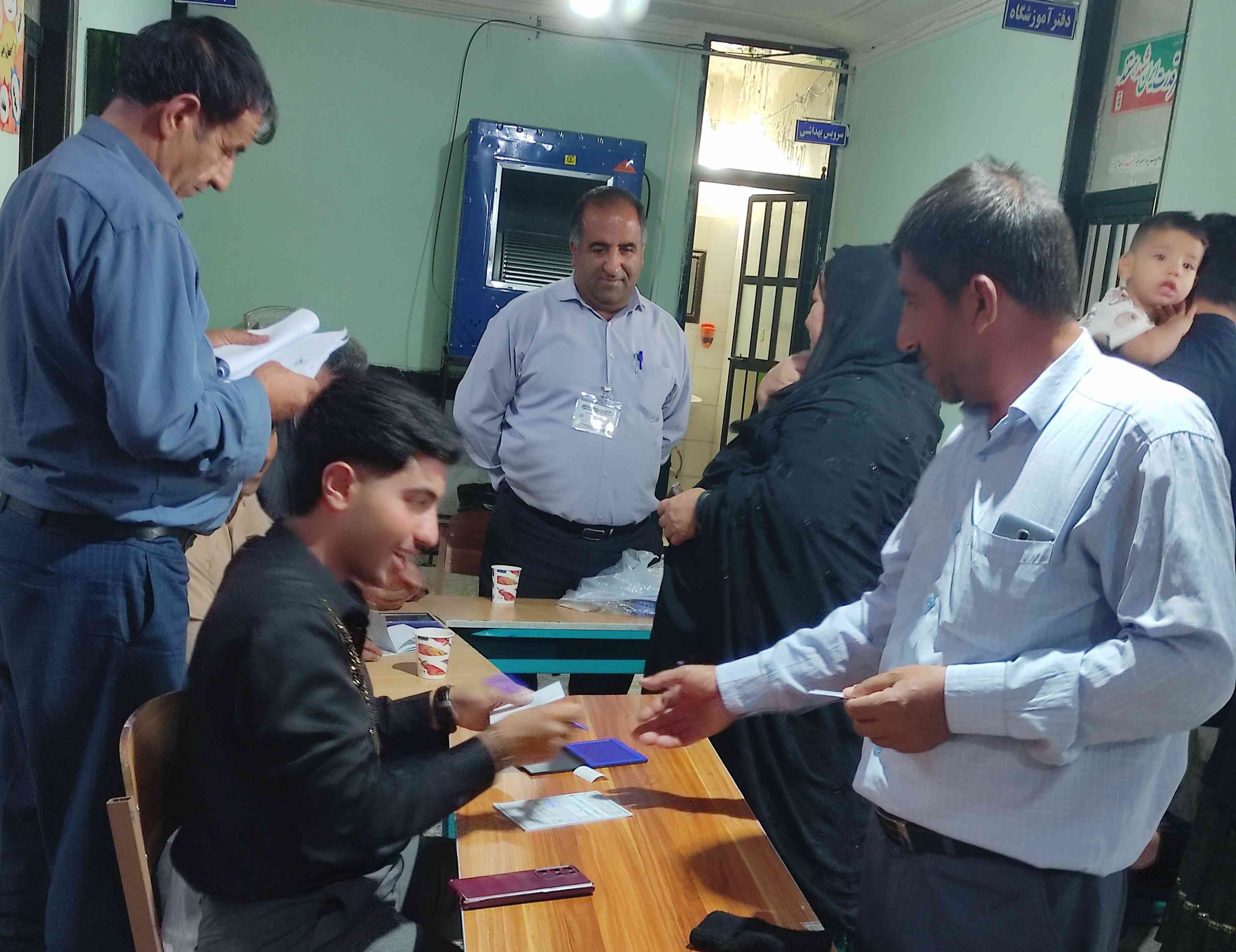 بازدید بخشدار مرکزی مارگون از شعب اخذ رای بازدید بخشدار مرکزی مارگون از شعب اخذ رای