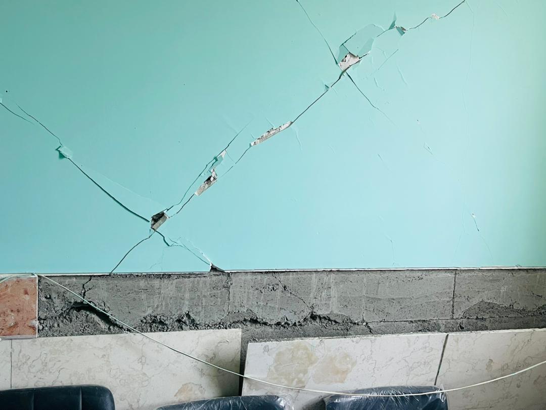 سیستان و بلوچستان حتی محروم از ثبت زلزله/ پس از 1 ماه در دمای بالای 50 درجه هنوز مردم روستای آبگاه در خیابان میخوابند سیستان و بلوچستان حتی محروم از ثبت زلزله/ پس از 1 ماه در دمای بالای 50 درجه هنوز مردم روستای آبگاه در خیابان میخوابند