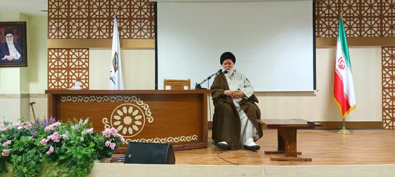 آیتالله مهدوی کنی، الگوی جامع در پویایی اندیشه و عمل اسلامی بود