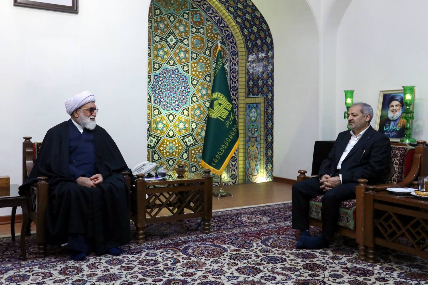 پذیرای برنامههای دانش آموزی در حرم مطهر رضوی هستیم