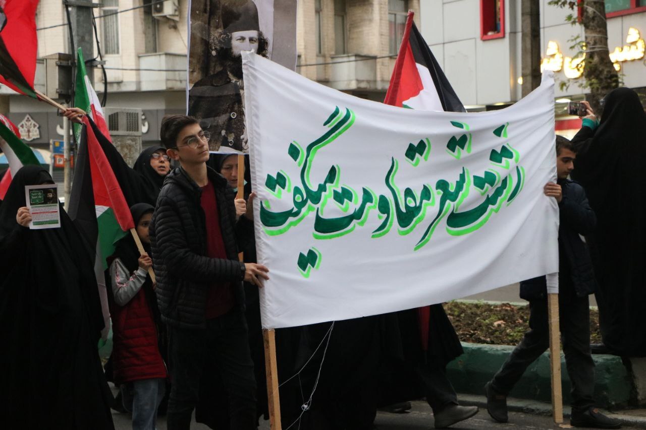 عزاداری ایام فاطمیه و سالروز شهادت میرزا کوچک جنگلی در رشت برگزار شد/ صدوسومین سالگرد میرزاکوچک با حضور شهید خوشنام نورانی شد+تصاویر