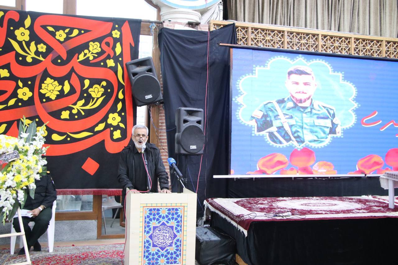 حزن و افتخار، مردم رشت در سوگ شهید امنیت ستوان سوم جمشیدی حزن و افتخار، مردم رشت در سوگ شهید امنیت ستوان سوم جمشیدی