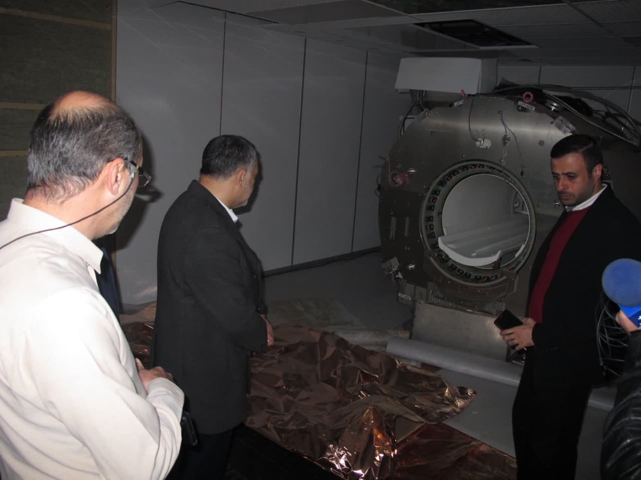 خسارت ۲ میلیاردی به بیت‌المال به دلیل عدم بهره‌برداری از دستگاه MRI بیمارستان لنگرود+تصاویر