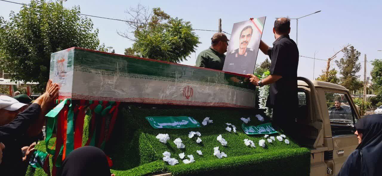 تشییع لاله های سرخ در البرز/وداع مردم با مدافعان وطن +تصاویر