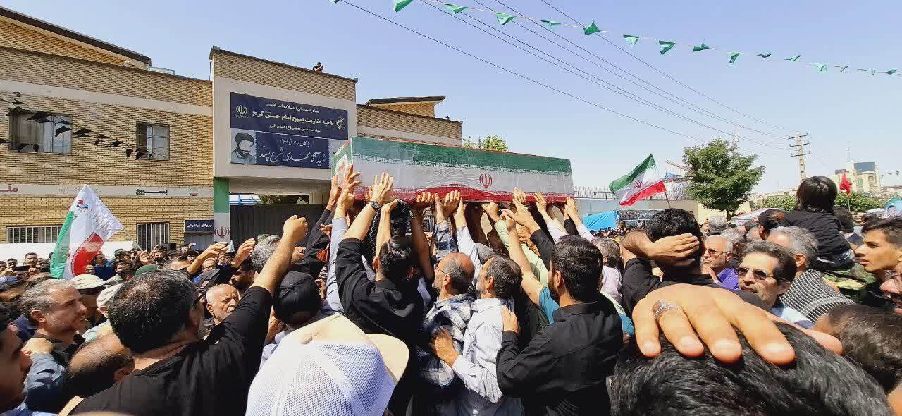 تشییع لاله های سرخ در البرز/وداع مردم با مدافعان وطن +تصاویر