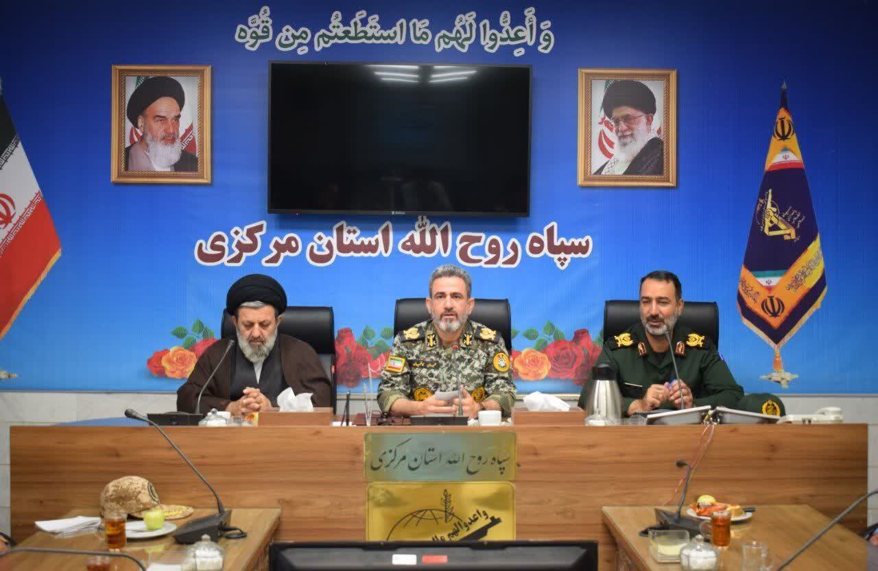 همکاری نزدیک بین سپاه و ارتش نه تنها به تقویت قدرت دفاعی کشور کمک میکند، همکاری نزدیک بین سپاه و ارتش نه تنها به تقویت قدرت دفاعی کشور کمک میکند،