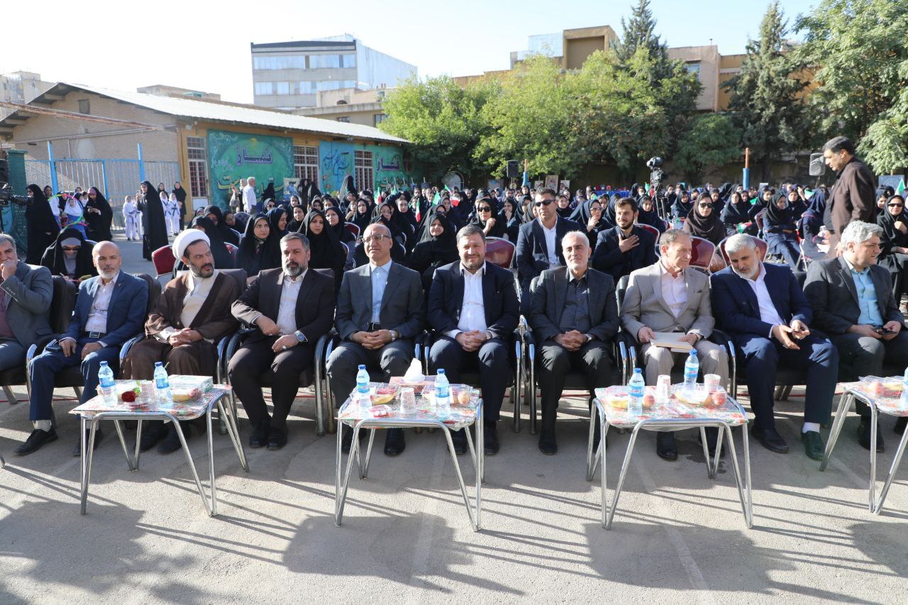 حال هوای دانش آموزان کرمانشاهی در اول مهر+فیلم