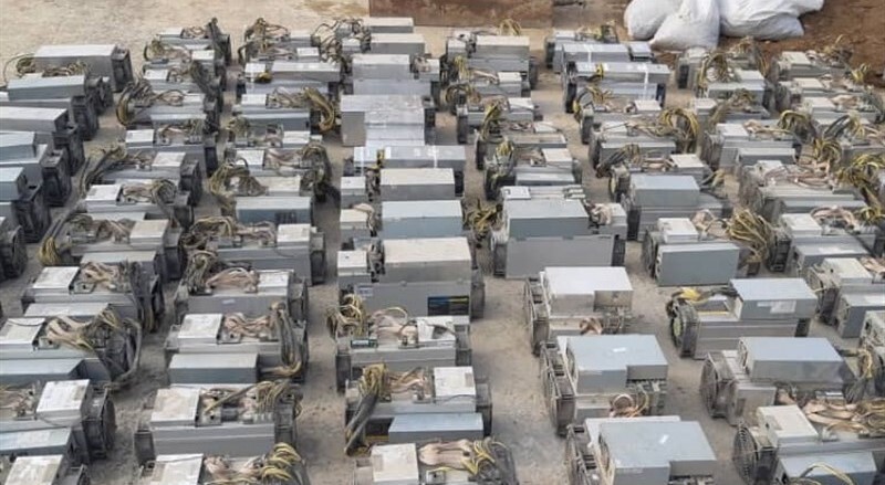 کشف و جمع آوری ۴۱۲ دستگاه ماینر غیرمجاز در اردبیل کشف و جمع آوری ۴۱۲ دستگاه ماینر غیرمجاز در اردبیل