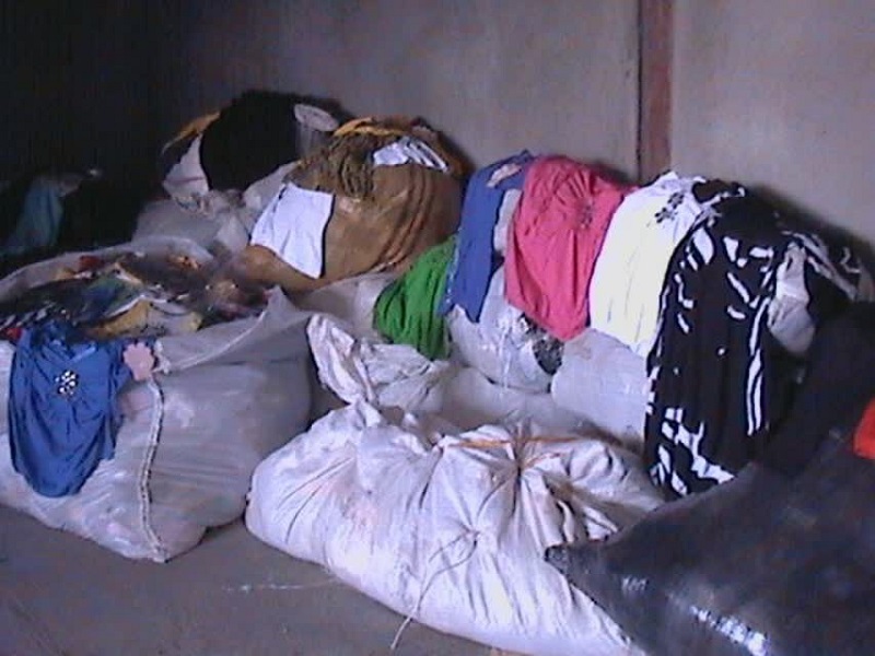 کشف البسه خارجی قاچاق در کرمانشاه کشف البسه خارجی قاچاق در کرمانشاه