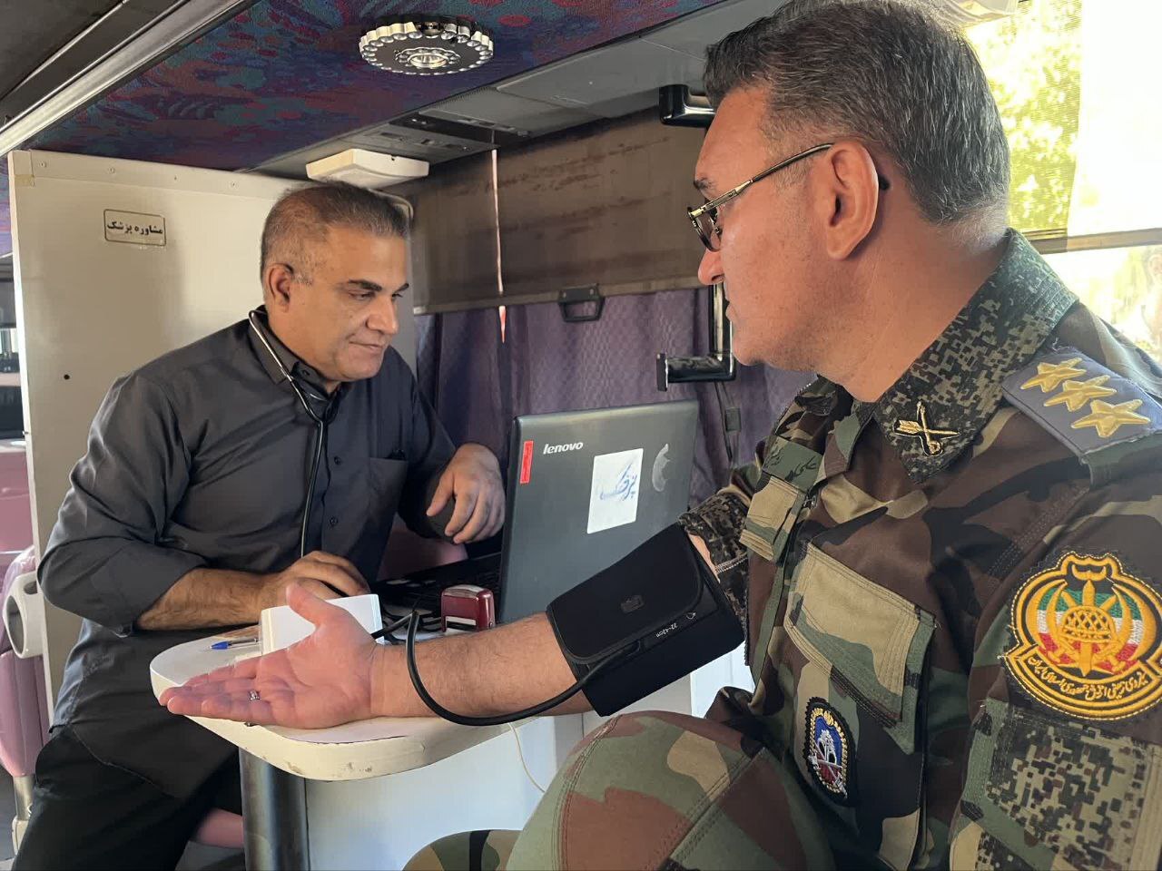 حماسهی ایثار اهدای خون پرسنل تیپ ۲۸۴ شهید رستمی حماسهی ایثار اهدای خون پرسنل تیپ ۲۸۴ شهید رستمی