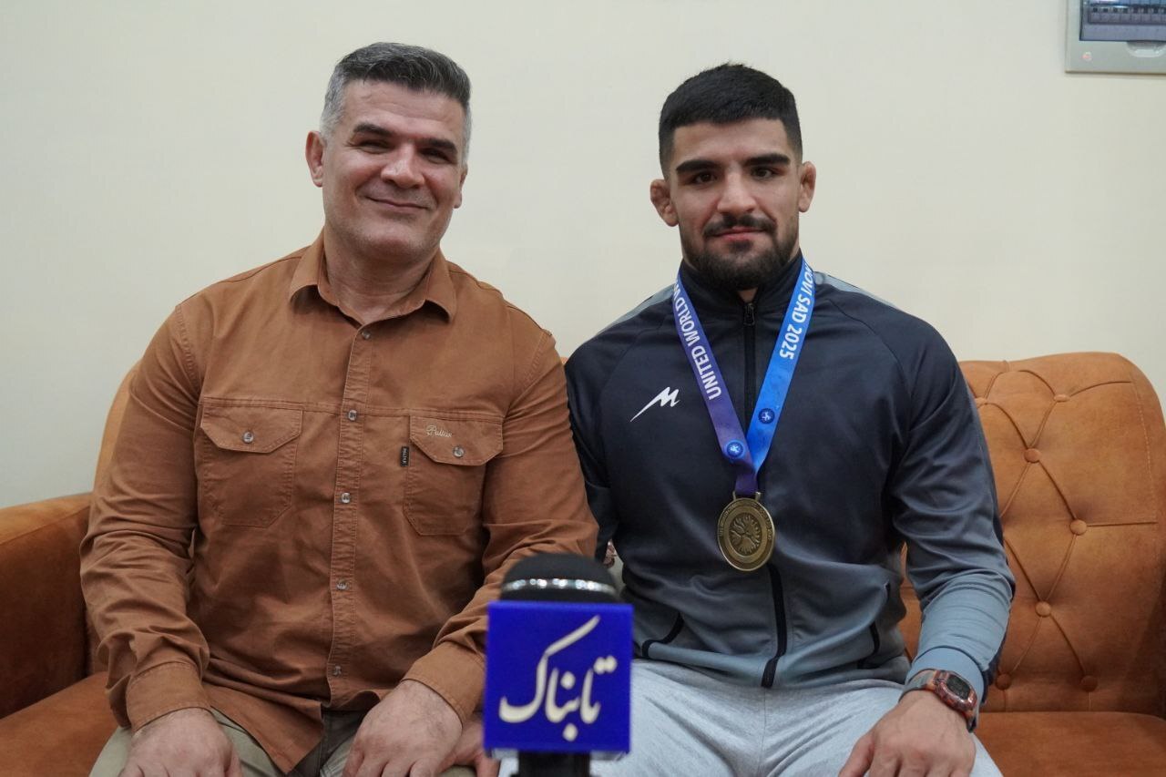 مدال جهانی نتیجه سالها صبر، اشک و تلاش بود/ بزرگترین دغدغه من موضوع استخدامی و اشتغال است مدال جهانی نتیجه سالها صبر، اشک و تلاش بود/ بزرگترین دغدغه من موضوع استخدامی و اشتغال است