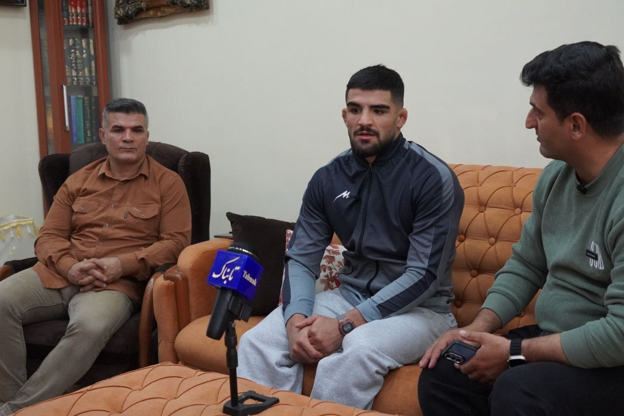 مدال جهانی نتیجه سالها صبر، اشک و تلاش بود/ بزرگترین دغدغه من موضوع استخدامی و اشتغال است مدال جهانی نتیجه سالها صبر، اشک و تلاش بود/ بزرگترین دغدغه من موضوع استخدامی و اشتغال است