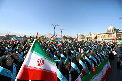 مراسم باشکوه راهپیمایی ۱۳ آبان همدان به روایت تصویر