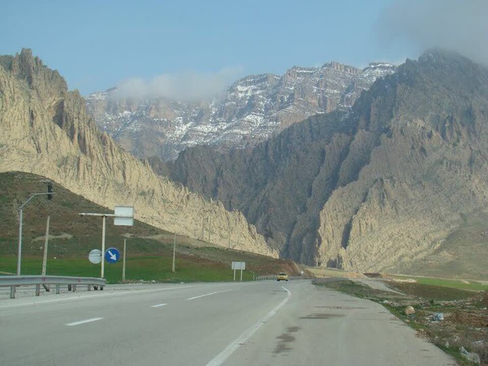 .بیست سال وعده، یک جاده نیمهتمام؛ چهارخطه الیگودرز–داران همچنان در سر بالایی پیشرفت .بیست سال وعده، یک جاده نیمهتمام؛ چهارخطه الیگودرز–داران همچنان در سر بالایی پیشرفت