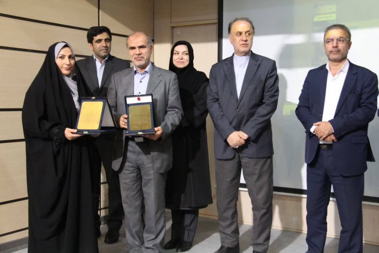 آیین پنجمین جایزه قلم هگمتانه و انتخاب کتاب سال استان همدان برگزار شد آیین پنجمین جایزه قلم هگمتانه و انتخاب کتاب سال استان همدان برگزار شد