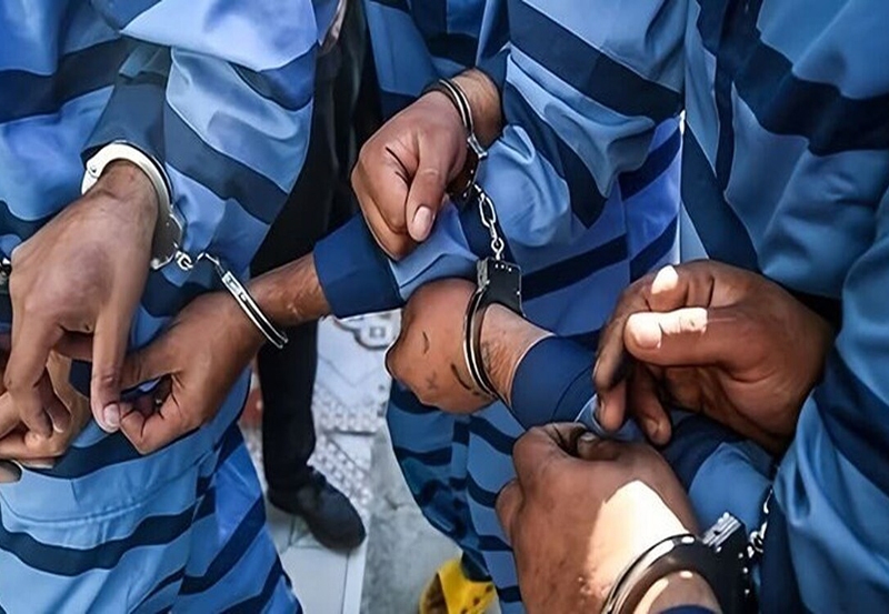 پایان جولان سارقان منزل در گیلان با دستگیری ۱۲ متهم و یک مالخر پایان جولان سارقان منزل در گیلان با دستگیری ۱۲ متهم و یک مالخر