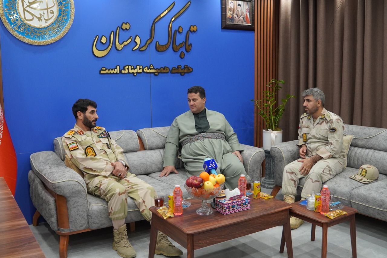 امنیت مرزهای کردستان خط قرمز نیروهای مسلح/ ساماندهی کولبری و معیشت مرزنشینان در اولویت است امنیت مرزهای کردستان خط قرمز نیروهای مسلح/ ساماندهی کولبری و معیشت مرزنشینان در اولویت است