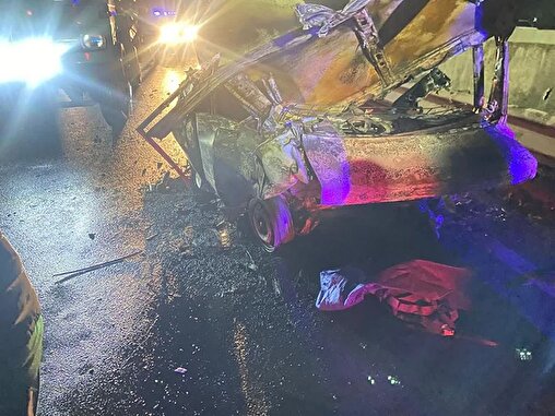 ۲ نفر در آتش‌سوزی خودروی CNG جان باختند/ تصادف مرگبار قبل از پل کسما