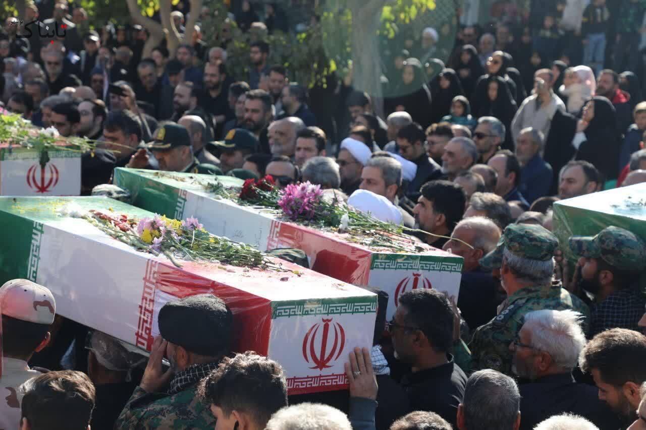 تشییع پیکر مطهر ۸ شهید گمنام در سمنان تشییع پیکر مطهر ۸ شهید گمنام در سمنان