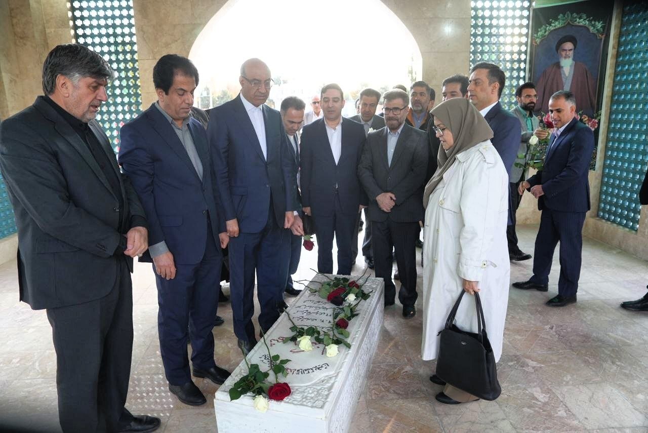 حضور معاون رئیسجمهور در کرمانشاه؛ آغاز سفر یکروزه فرزانه انصاری به استان حضور معاون رئیسجمهور در کرمانشاه؛ آغاز سفر یکروزه فرزانه انصاری به استان